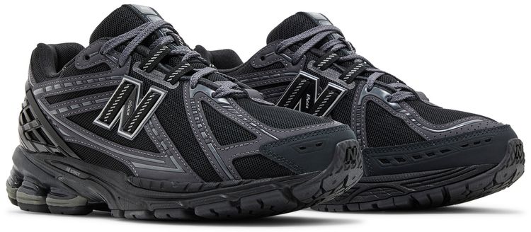 NB 1906R Black Phantom - NB (2)