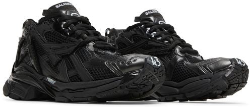 BAL°NCIAGA Runner Sneaker Black Matte