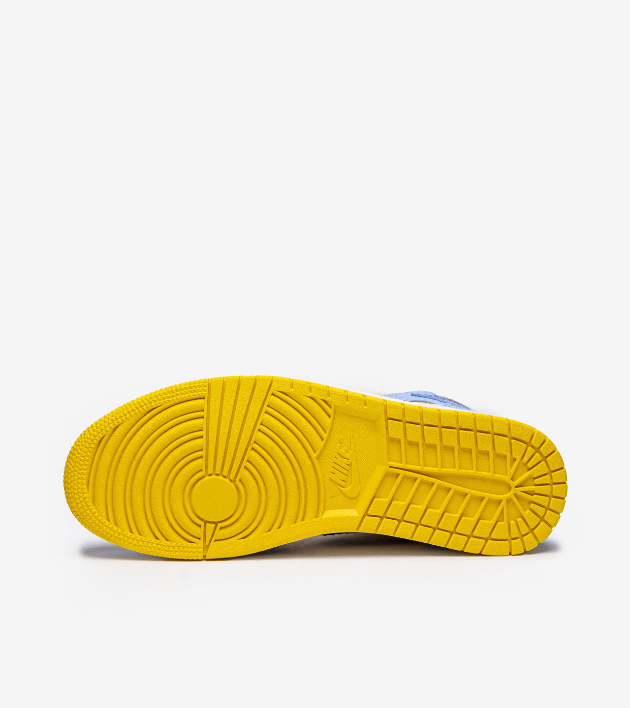 AIR J°RDAN 1 Mid SE Fearless Maison Chateau Rouge