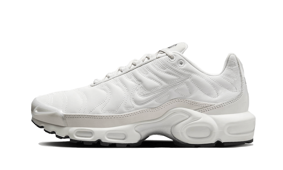 N°KE® Air Max Plus Reflective Platinum