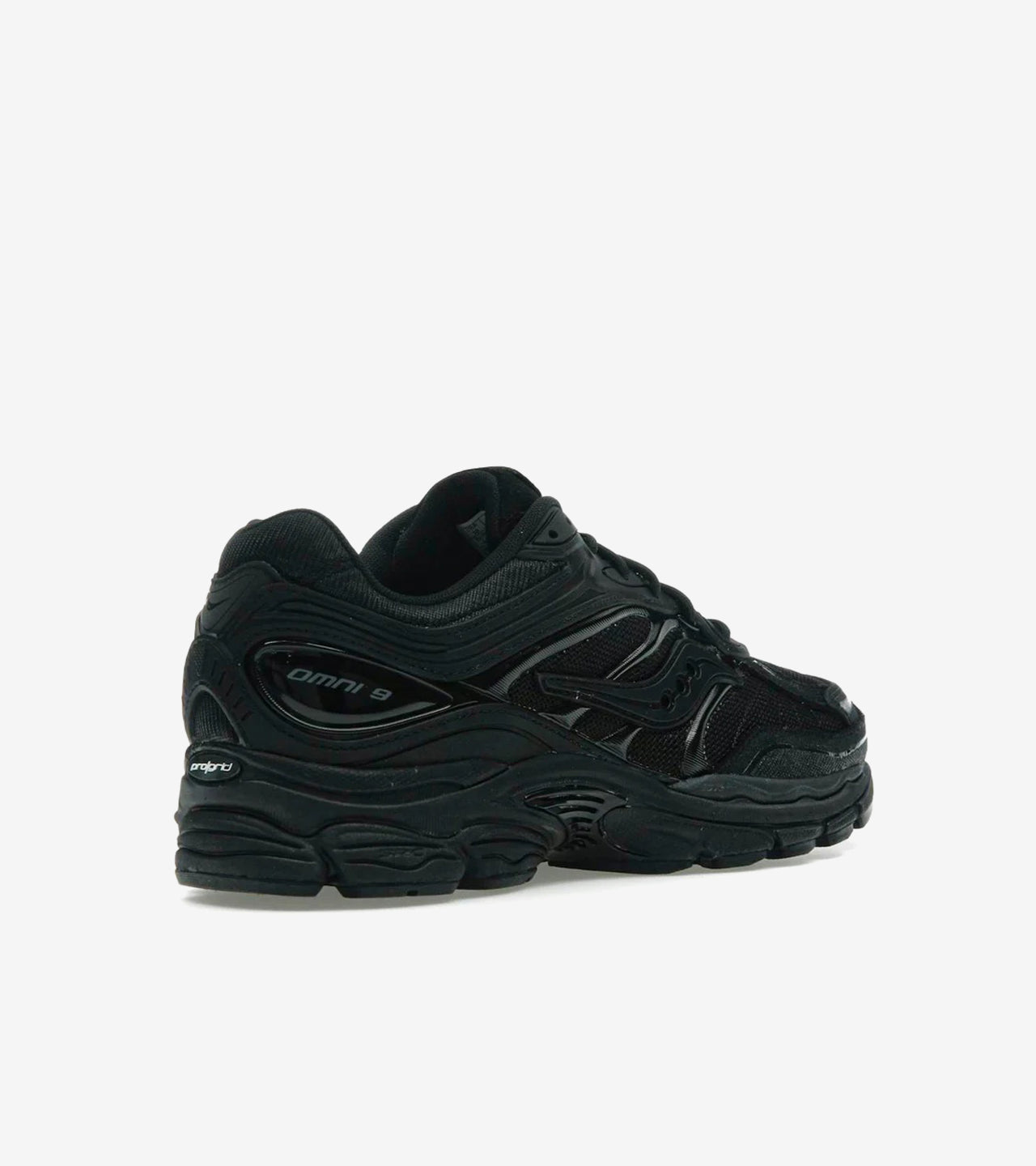 SAUC°NY ProGrid Omni 9 Armor Black