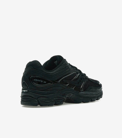 SAUC°NY ProGrid Omni 9 Armor Black