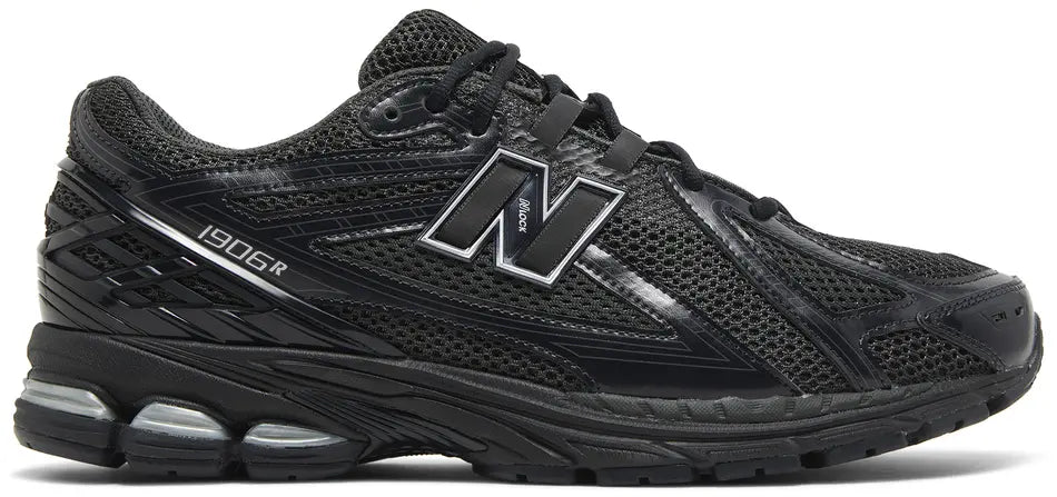 NB 1906R Black Metallic Silver - NB (2)