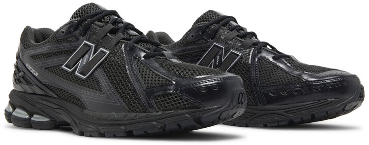 NB 1906R Black Metallic Silver - NB
