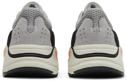 YZ°Y  Boost 700 Wave Runner