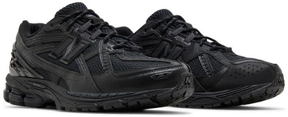 NB 1906U Triple Black