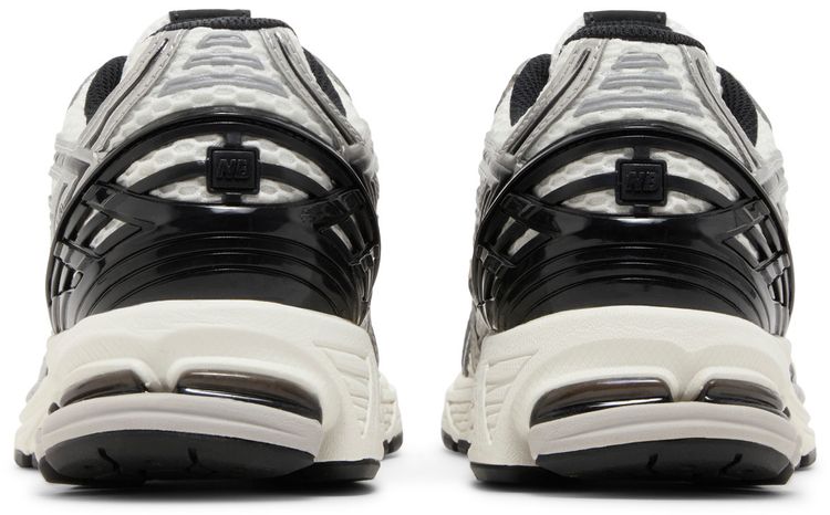 NB 1906R Silver Metallic Black