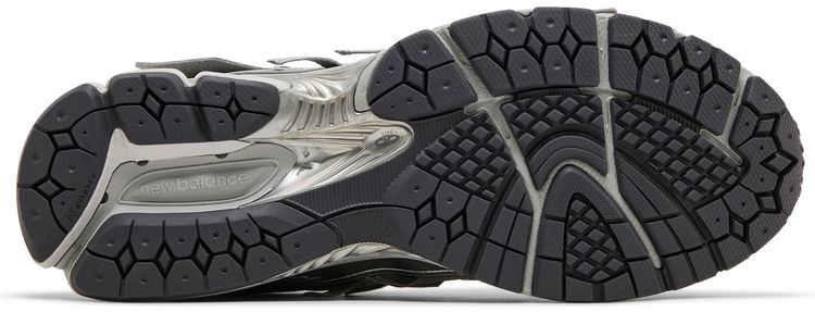 NB 1906A Concrete Silver Metallic