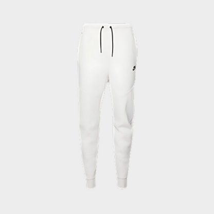 Outfit Tech Fleece Blanc + Casquette Offerte
