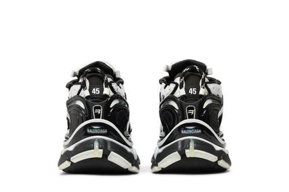 BAL°NCIAGA Runner Sneaker Black White