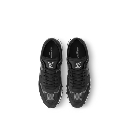 Sneaker Run Away - #8