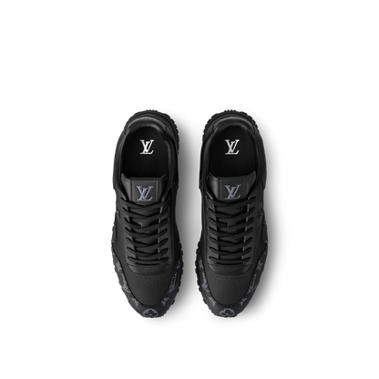 Sneaker Run Away - #13