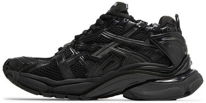 BAL°NCIAGA Runner Sneaker Black Matte