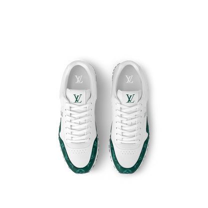 Sneaker Run Away - #10