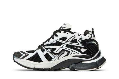 BAL°NCIAGA Runner Sneaker Black White