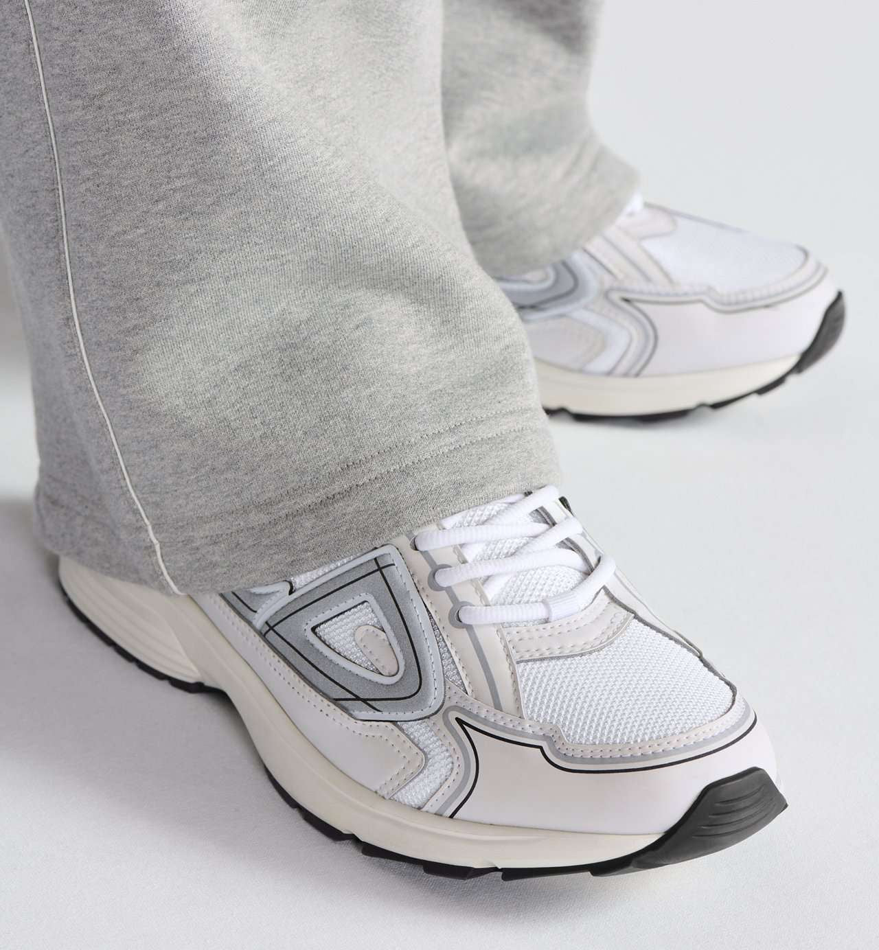 DI°R B30 White