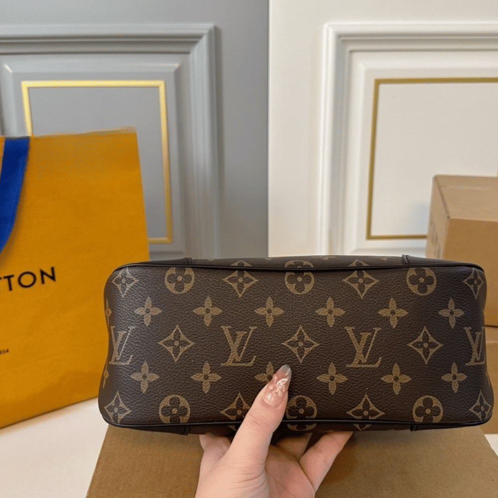 L°V - Boulogne PM Monogram