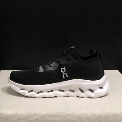 On Cloud × L°EWE — Cloudtilt Noir et Blanc 2.0