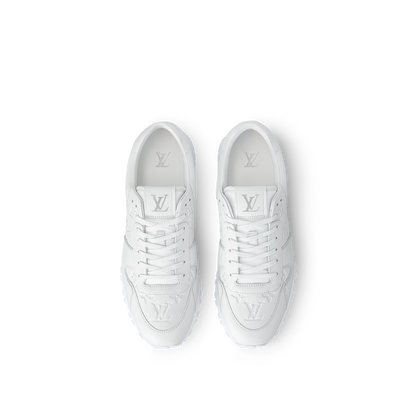 Sneaker Run Away - #15