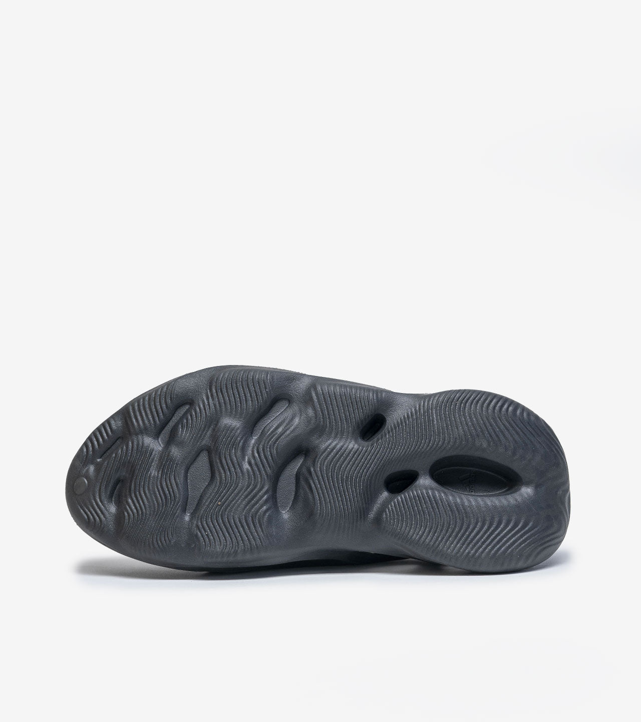 AD°DAS YZ°Y Foam RNR Carbon