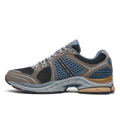 SAUC°NY PROGRID TRIUMPH 4 WINTER TECH
