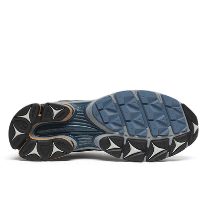 SAUC°NY PROGRID TRIUMPH 4 WINTER TECH