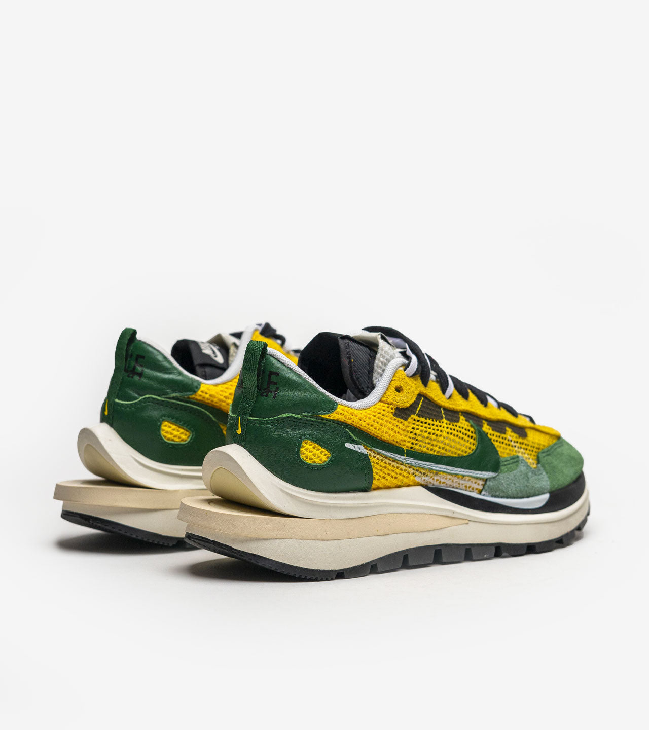 N°KE Vaporwaffle sacai Tour Yellow Stadium Green