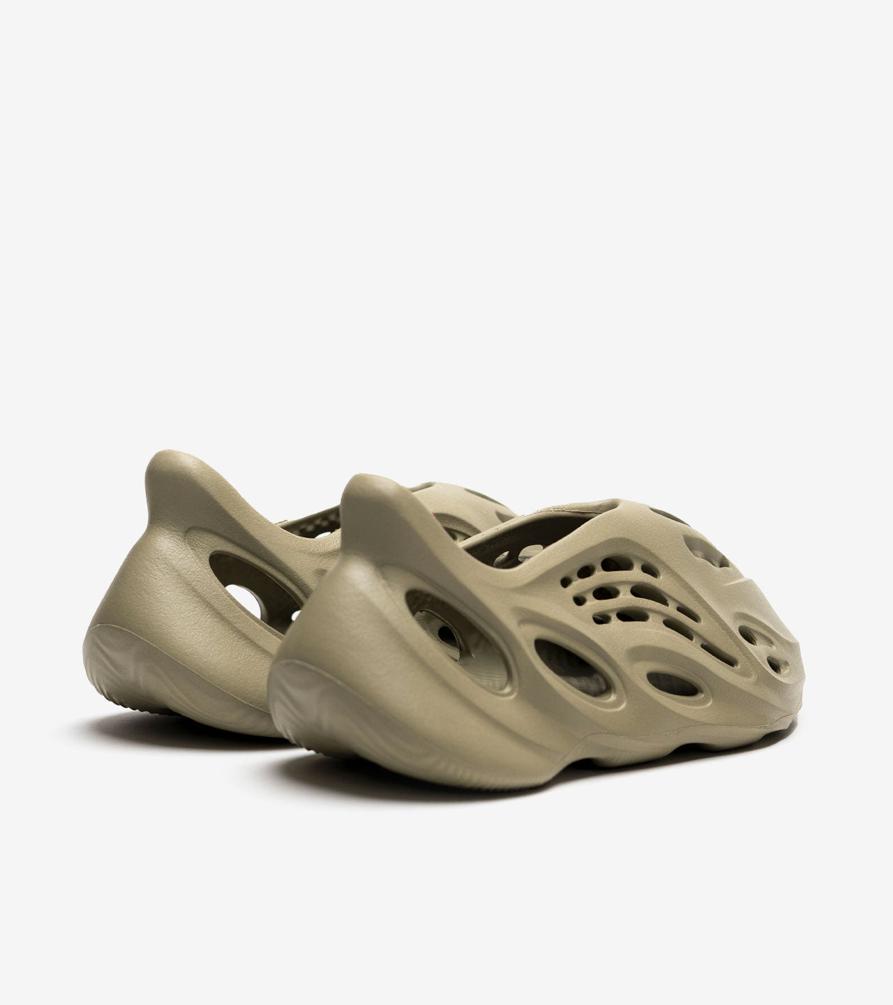 AD°DAS YZ°Y Foam RNR Stone Salt