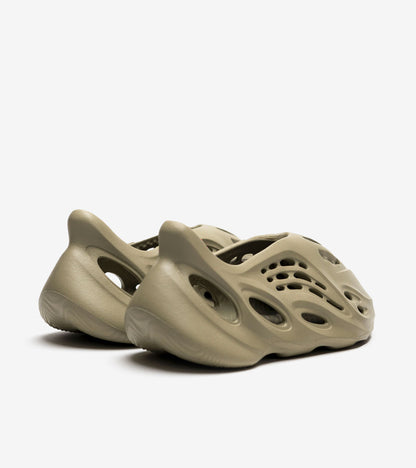 AD°DAS YZ°Y Foam RNR Stone Salt