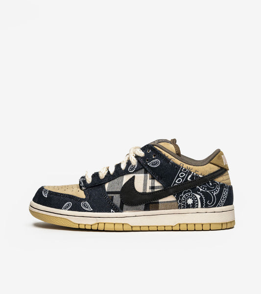 N°KE SB DUNK LOW TR°VIS SCOTT