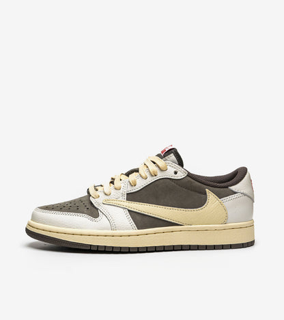 TR°VIS SCOTT J°RDAN 1 Reverse Mocha