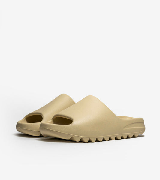AD°DAS YZ°Y Slide Bone (2022 Restock)
