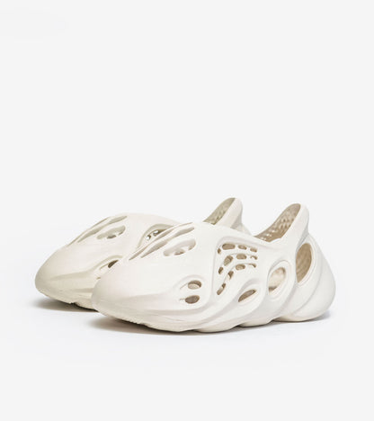 AD°DAS YZ°Y Foam RNNR Sand