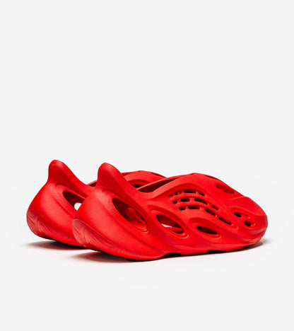 AD°DAS YZ°Y Foam RNNR Vermillion