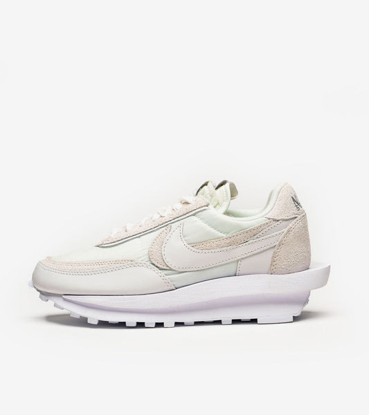 N°KE LD Waffle Sacai White Nylon