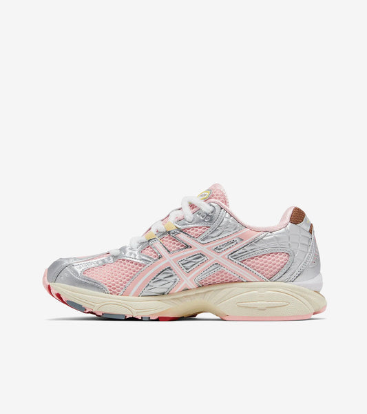 AS°CS Gel-Nimbus 10.1 Vandy The Rose x atmos Banana Split Strawberry