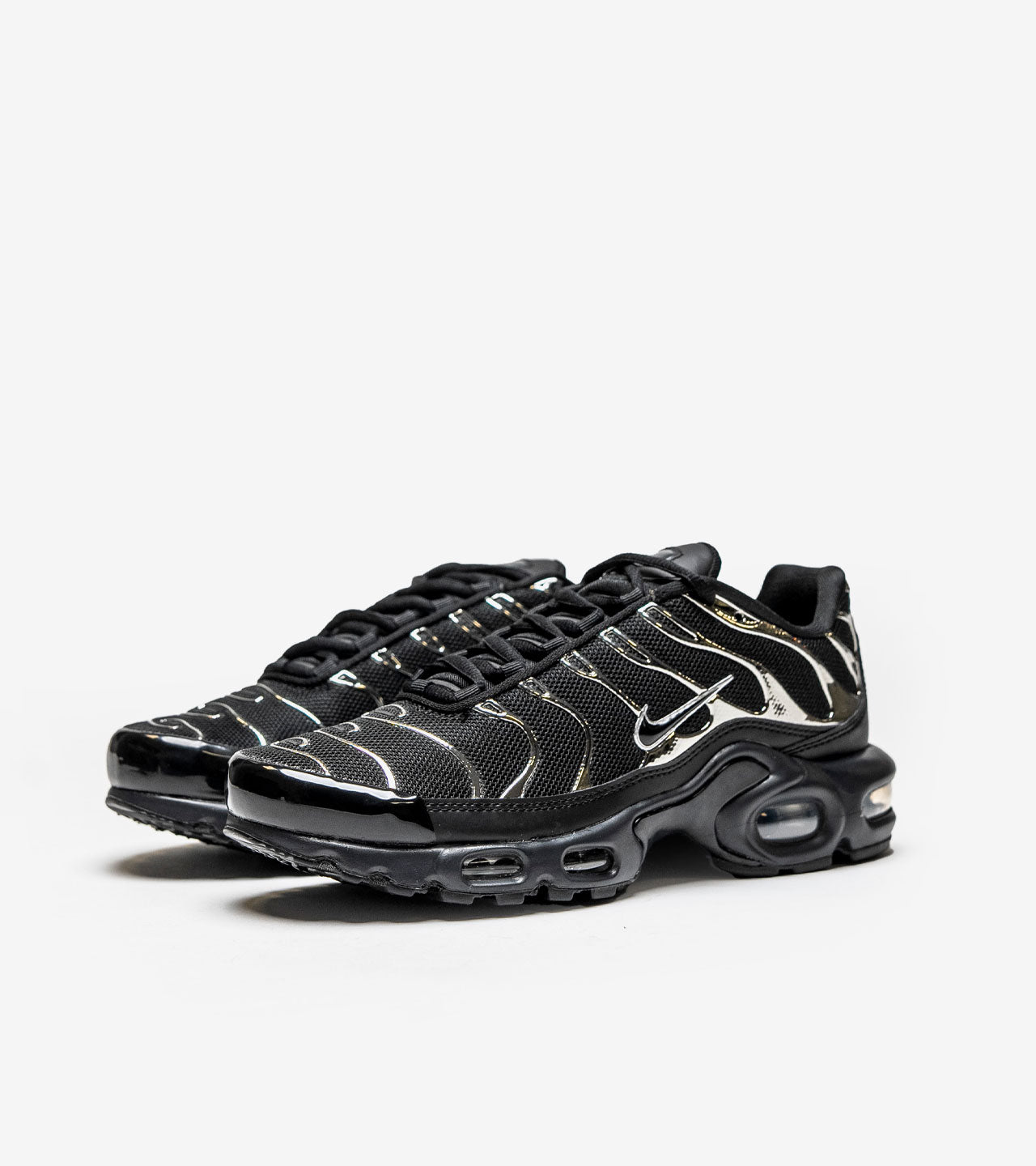 N°KE Air Max Plus SE Black Chrome (Women's)