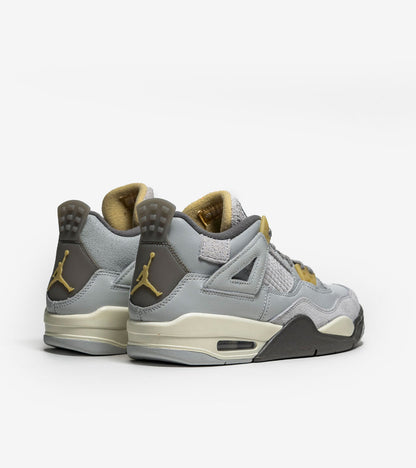 J°RDAN 4 Retro SE Craft Photon Dust