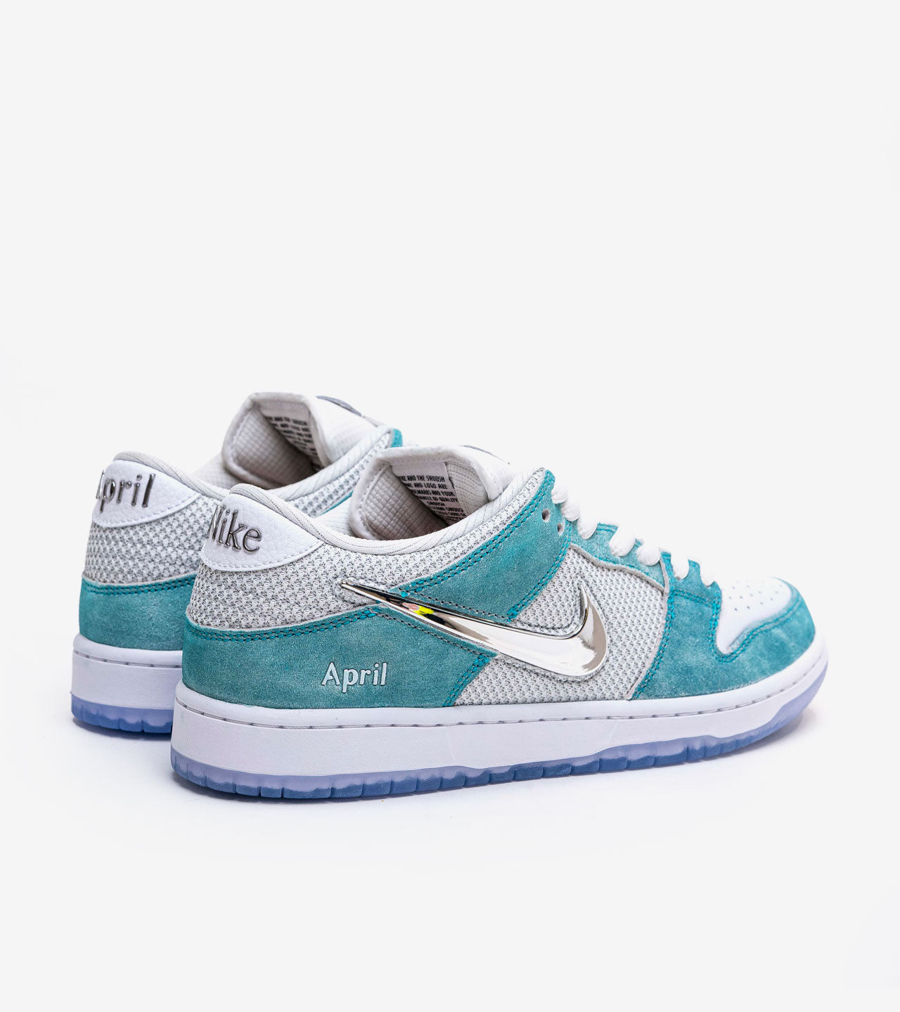 N°KE SB Dunk Low April Skateboards