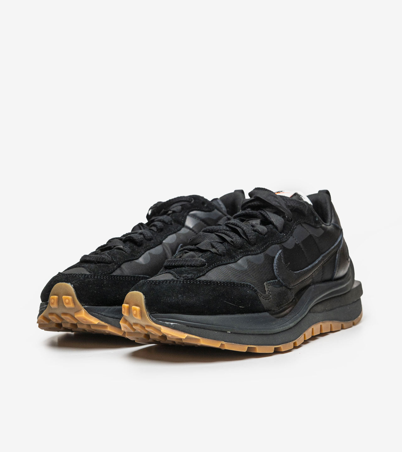 N°KE Vaporwaffle Sacai Black Gum