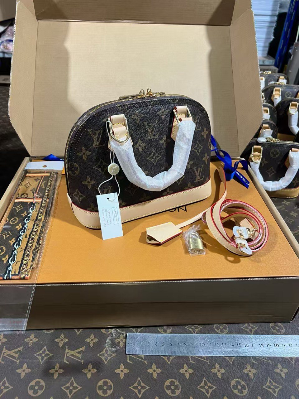 L°V - Sac Alma BB NO