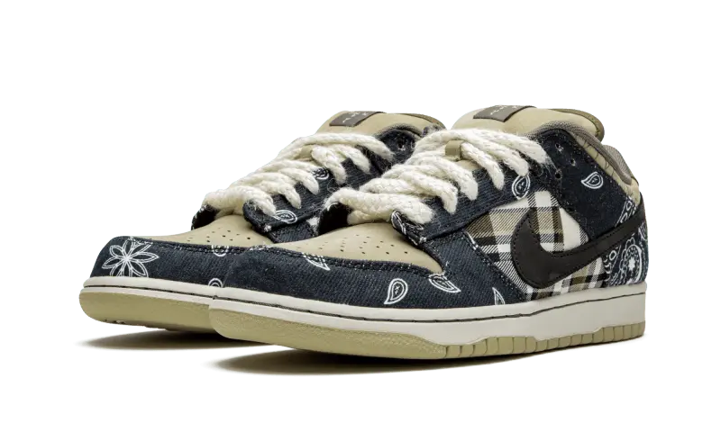 SB Dunk Low TR°VIS SCOTT N°KE